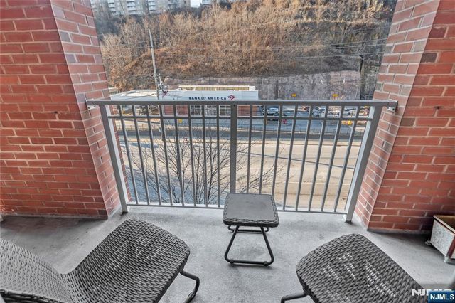 7400 River Road 442, North Bergen, NJ 07047