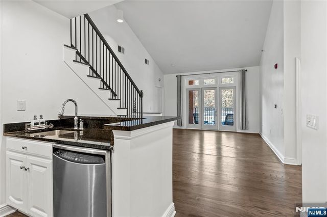 7400 River Road 442, North Bergen, NJ 07047