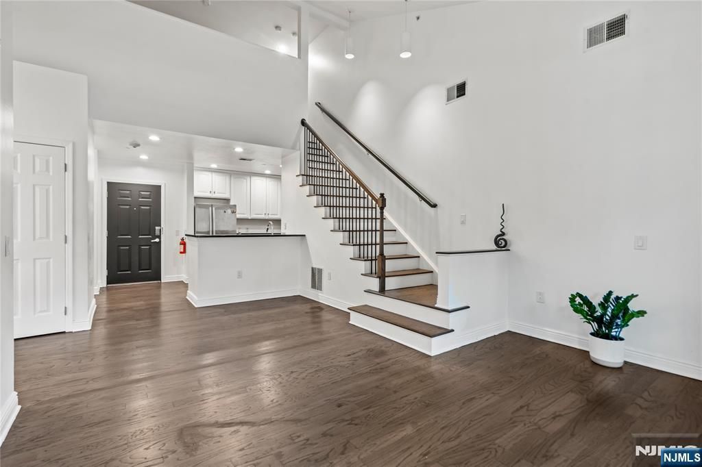 7400 River Road 442, North Bergen, NJ 07047