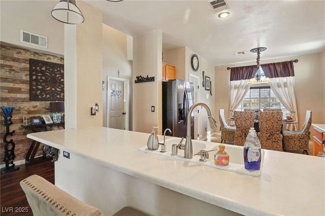 623 Dry Valley Avenue, North Las Vegas, NV 89031