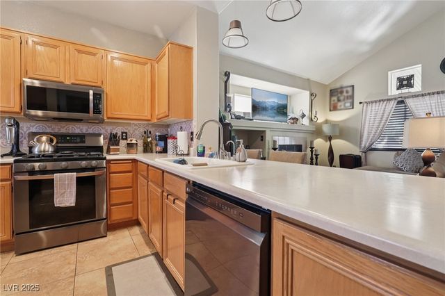 623 Dry Valley Avenue, North Las Vegas, NV 89031