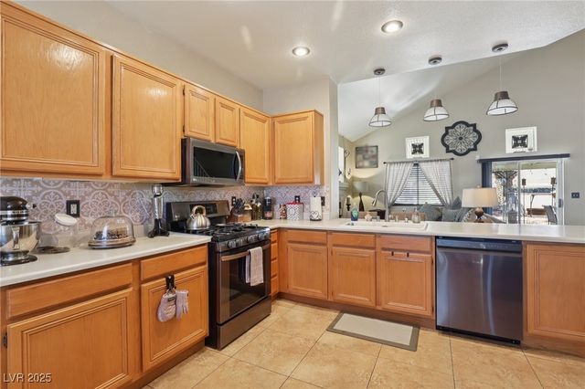 623 Dry Valley Avenue, North Las Vegas, NV 89031