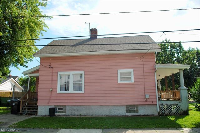 2712 Hood Avenue, Cleveland, OH 44109