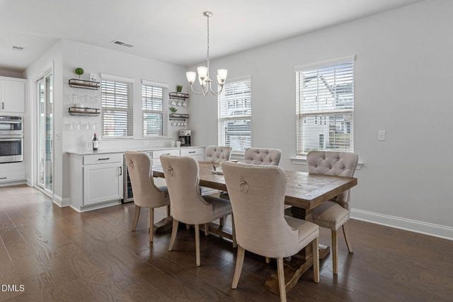 811 Amley Place, Apex, NC 27523