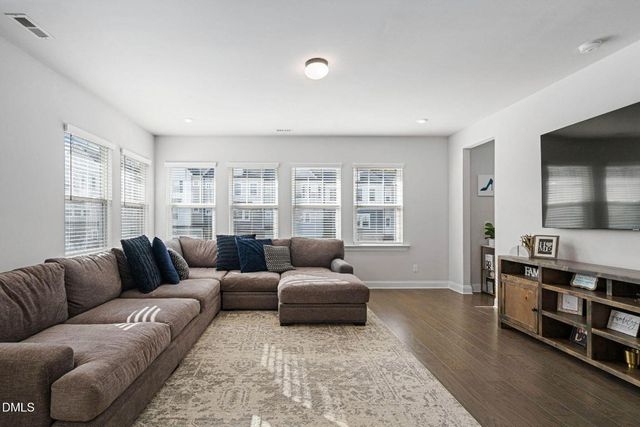 811 Amley Place, Apex, NC 27523