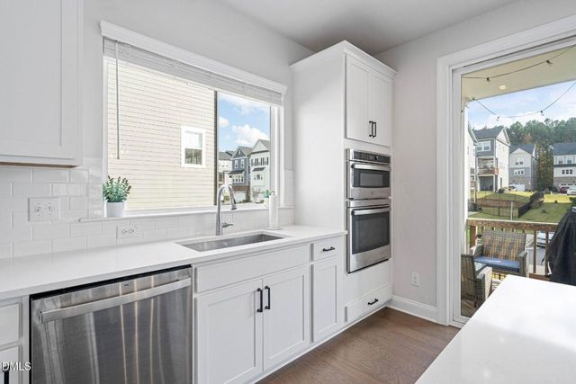 811 Amley Place, Apex, NC 27523