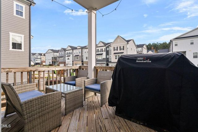 811 Amley Place, Apex, NC 27523