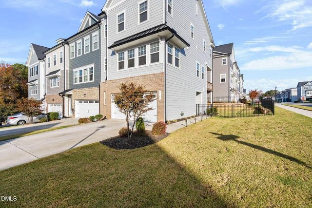 811 Amley Place, Apex, NC 27523