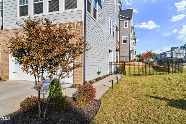 811 Amley Place, Apex, NC 27523