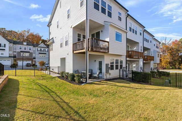 811 Amley Place, Apex, NC 27523