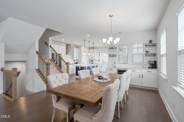 811 Amley Place, Apex, NC 27523