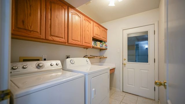 138 Lehmann Dr, Kerrville, TX 78028