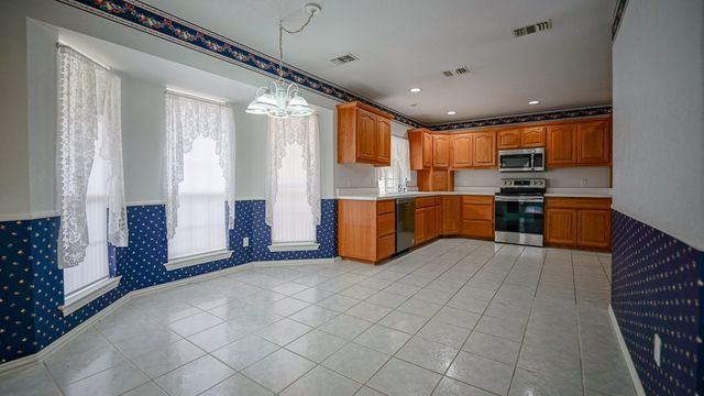 138 Lehmann Dr, Kerrville, TX 78028