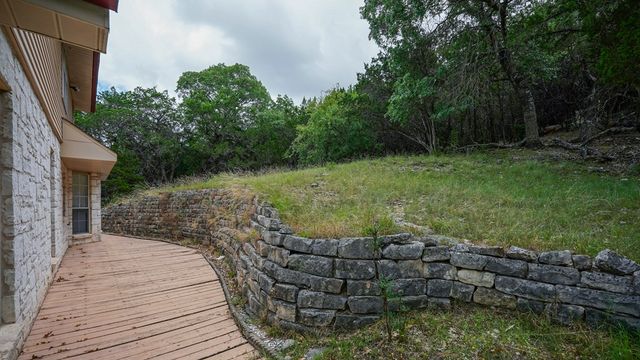 138 Lehmann Dr, Kerrville, TX 78028