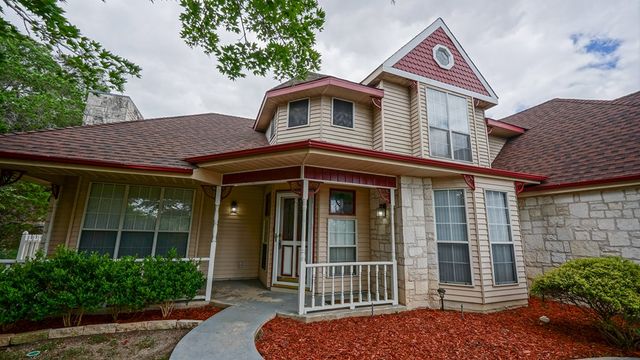 138 Lehmann Dr, Kerrville, TX 78028