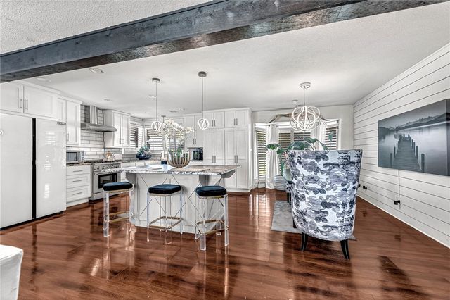 11134 Mill Dam Road, Bentonville, AR 72713