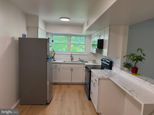 2768 MARSALA CT, Woodbridge, VA 22192