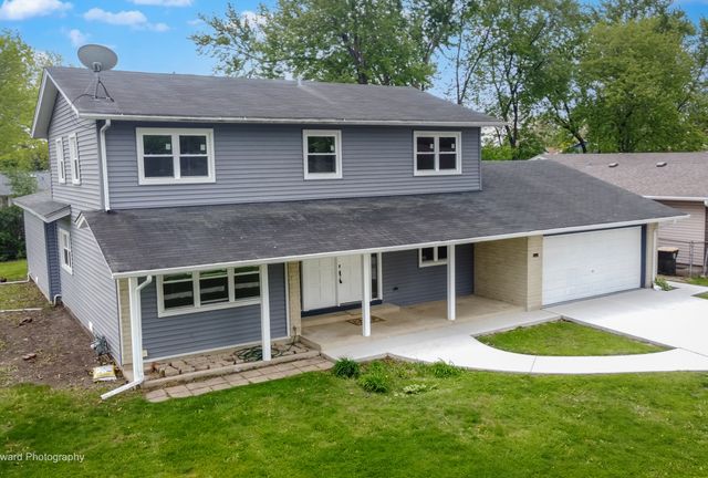 99 Essex Road, Elk Grove Village, IL 60007