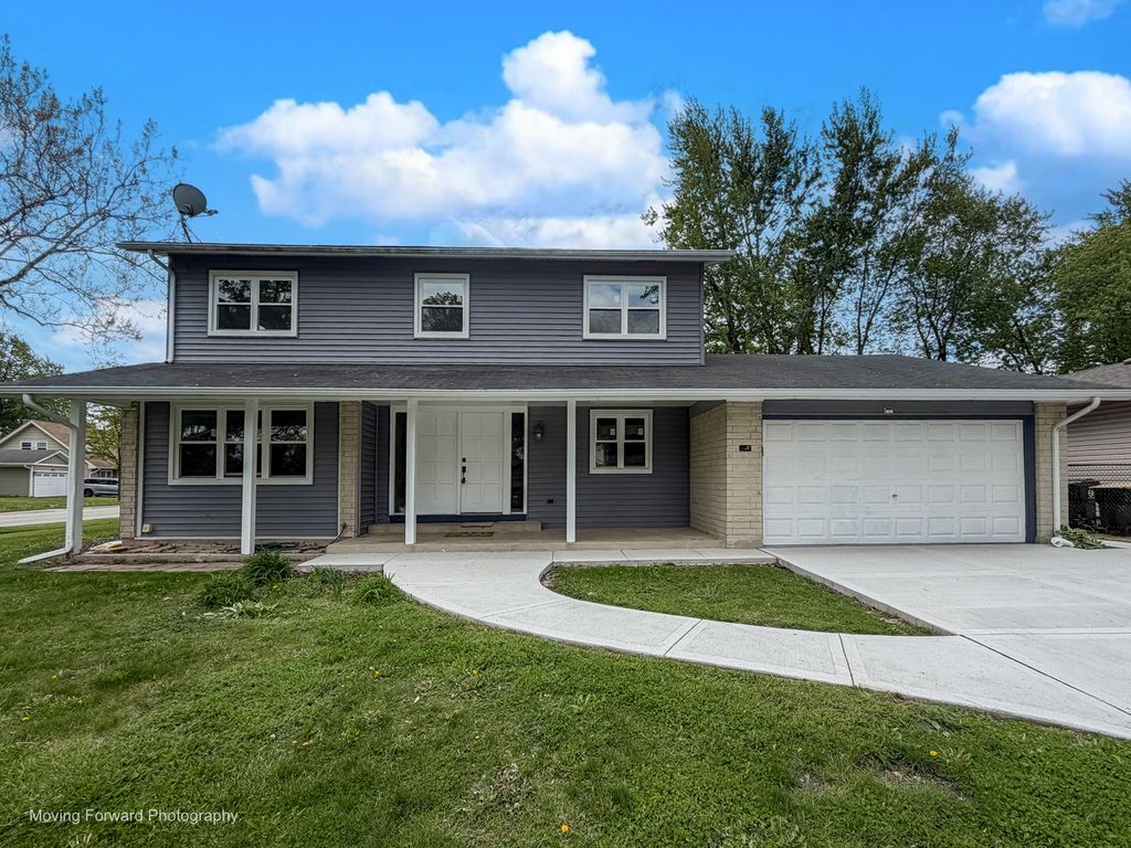 99 Essex Road, Elk Grove Village, IL 60007