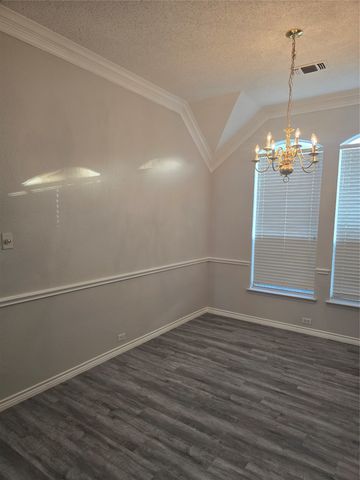 5200 White Hills Drive, Fort Worth, TX 76137