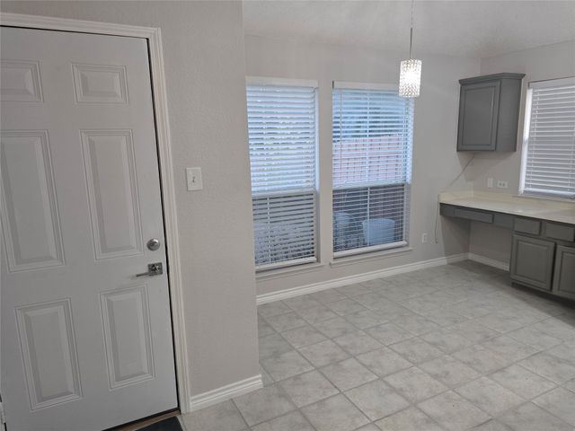 5200 White Hills Drive, Fort Worth, TX 76137