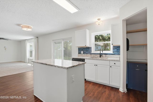 3323 HICKORY LEAF Court, Jacksonville, FL 32226