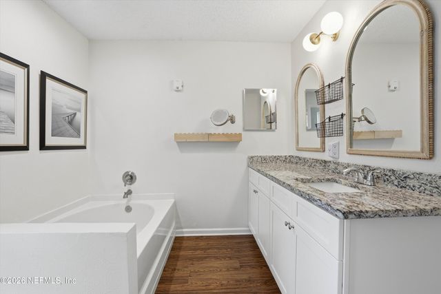 3323 HICKORY LEAF Court, Jacksonville, FL 32226