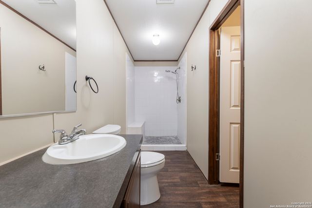 300 Private Road 2743, Moore, TX 78057