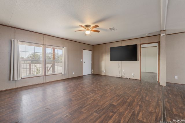 300 Private Road 2743, Moore, TX 78057