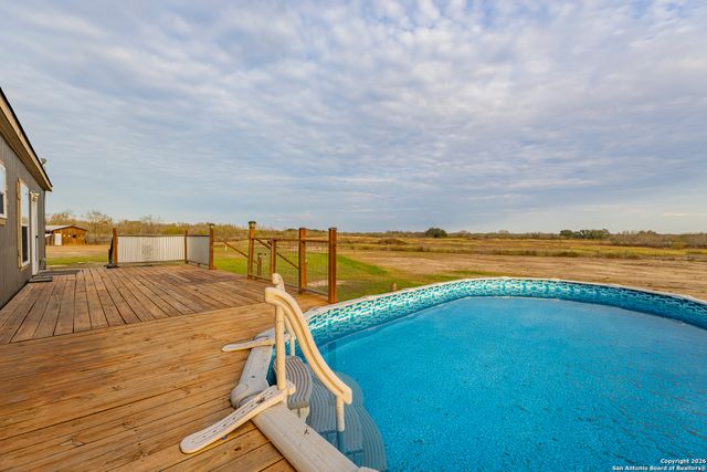 300 Private Road 2743, Moore, TX 78057