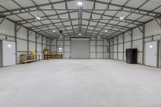 300 Private Road 2743, Moore, TX 78057