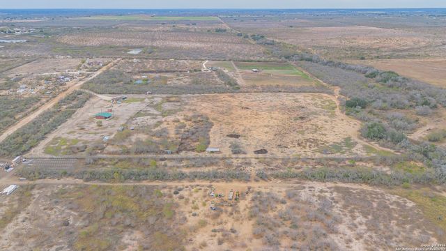 300 Private Road 2743, Moore, TX 78057