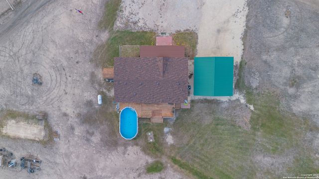 300 Private Road 2743, Moore, TX 78057