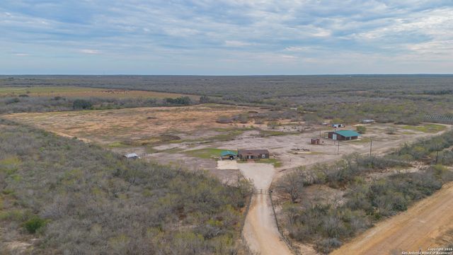 300 Private Road 2743, Moore, TX 78057