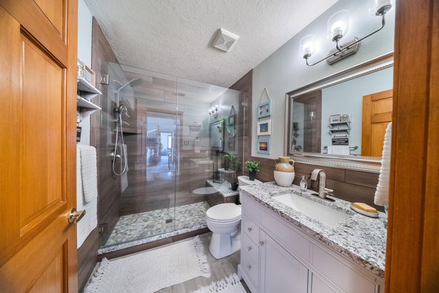 13704 Crested Butte Drive NE, Albuquerque, NM 87112