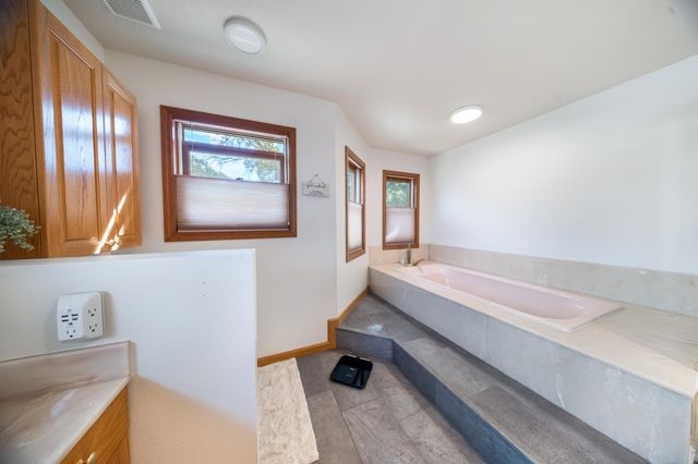 13704 Crested Butte Drive NE, Albuquerque, NM 87112