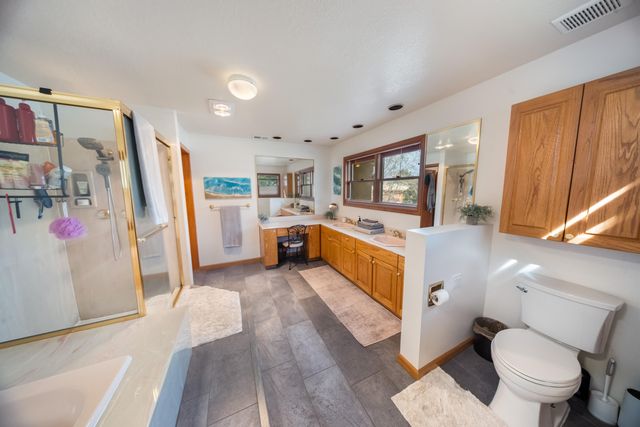 13704 Crested Butte Drive NE, Albuquerque, NM 87112