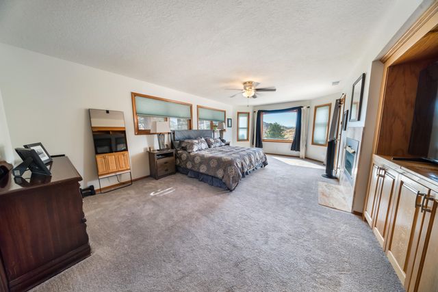 13704 Crested Butte Drive NE, Albuquerque, NM 87112