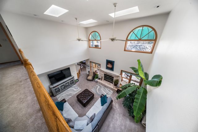 13704 Crested Butte Drive NE, Albuquerque, NM 87112