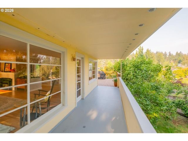 515 FULVUE Dr, Eugene, OR 97405