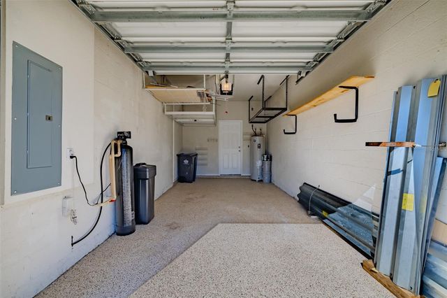 4734 WHITE SANDERLING CT COURT, Tampa, FL 33619