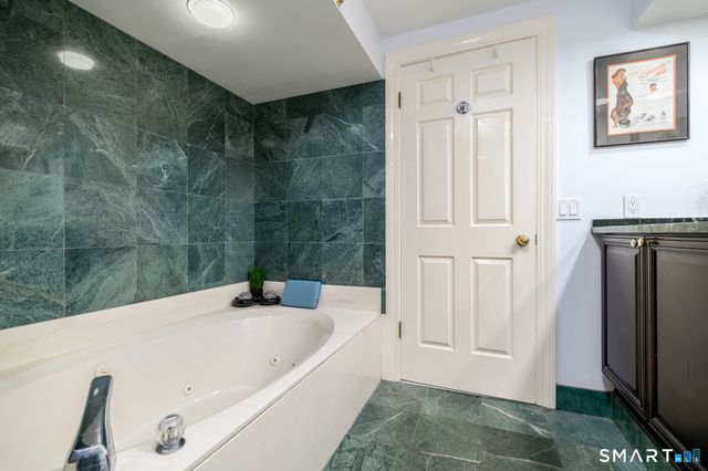 123 Harbor Drive 501, Stamford, CT 06902