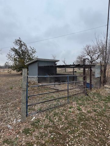 522 Mark Ave, Larned, KS 67550