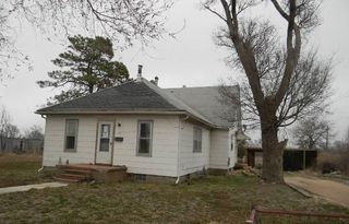 522 Mark Ave, Larned, KS 67550