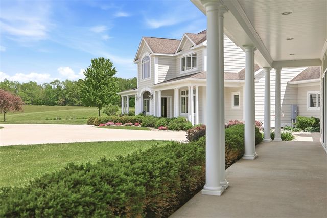 2122 Grange Road, Buchanan, MI 49107