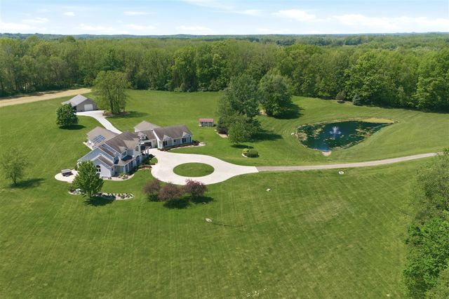 2122 Grange Road, Buchanan, MI 49107