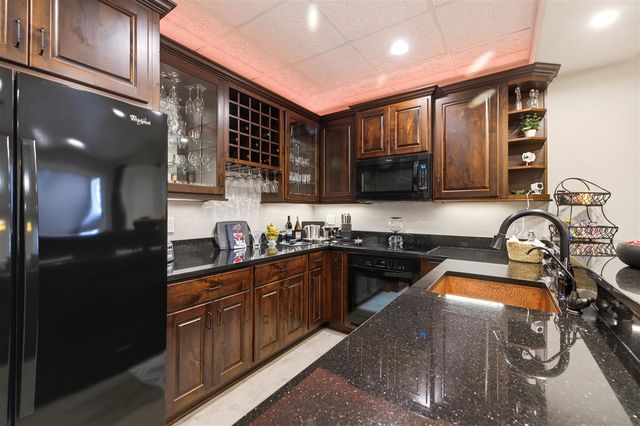 2122 Grange Road, Buchanan, MI 49107