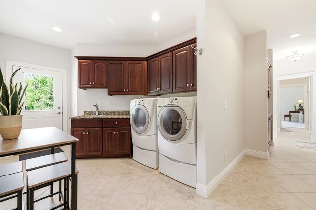 2122 Grange Road, Buchanan, MI 49107