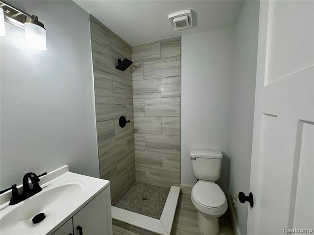 23960 Trombley Street, Clinton Township, MI 48035