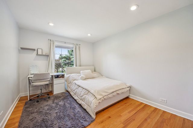 1655 Marie Lane, Glenview, IL 60025